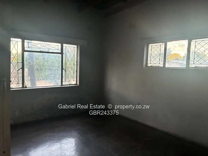 Spacious 3 bedroom home for Rent in Tshovani