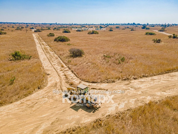 300m² Norton Stand — Main Road Frontage & Tarred Roads