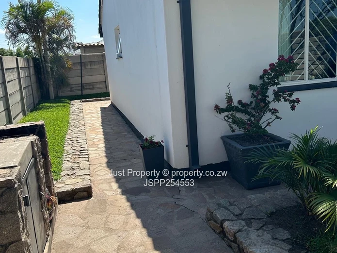 Neat 3 Bedroom House In Msasa Park