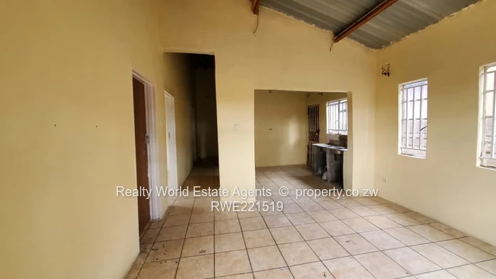 Spacious 3-Bedroom House for Sale in Dzivarasekwa Extension (Sole Mandate)