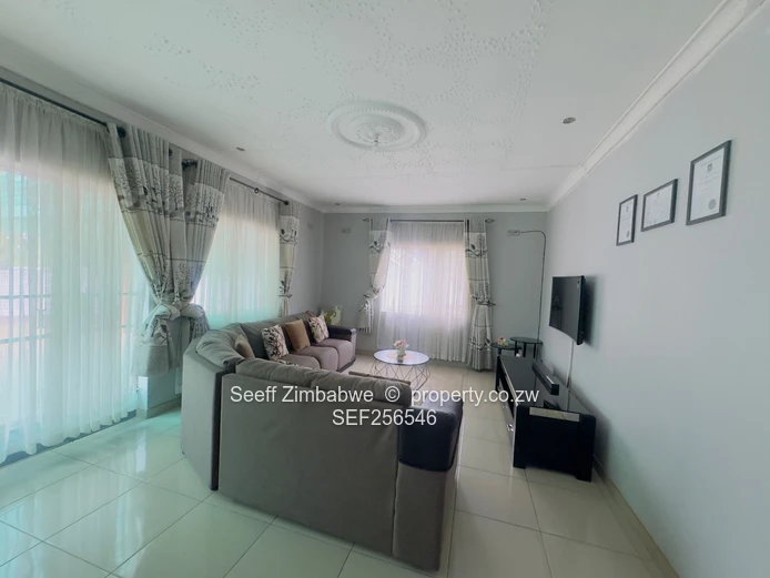 3 bed house on 4136sqm for sale in Old Windsor, Ruwa