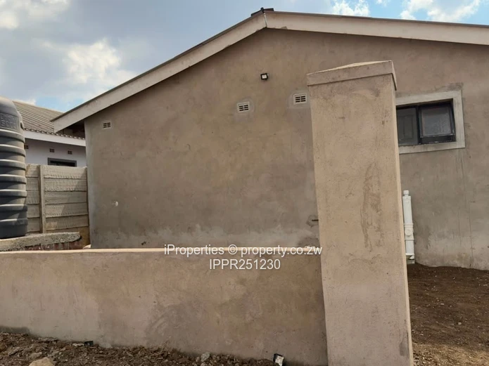 Pleasant Valley, Cold Comfort well-structured double-winged house 
