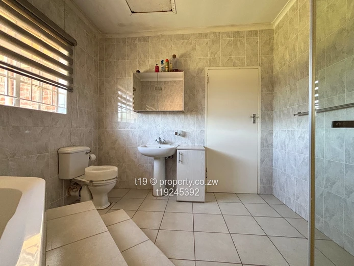 MAIN ROAD FRONTAGE - GREAT INVESTMENT 5 bedroom house 