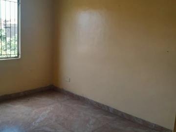 2 Bedroom Flat & Apartment