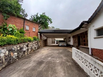7 Bedroom House