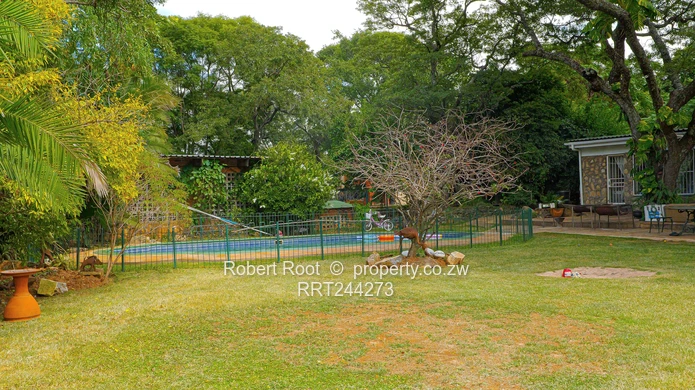 House for Sale in Monavale (Sole Mandate)