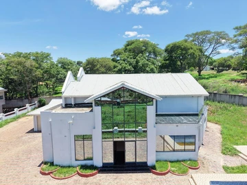 6 Bedroom Flat & Apartment