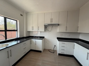 3 Unit Townhouse Complex