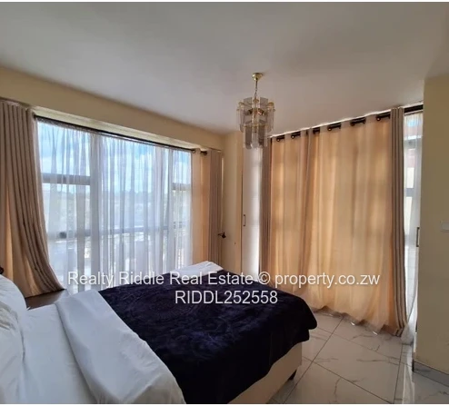 Avenues 2-Bed Flat with Private Terrace & Carport