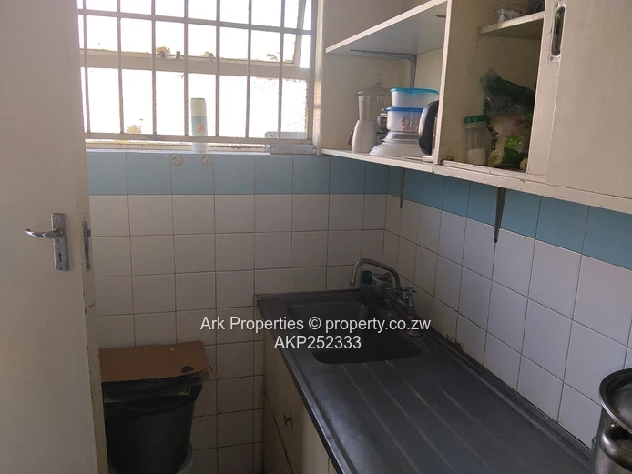 1-Bedroom Flat for Sale in Avenues