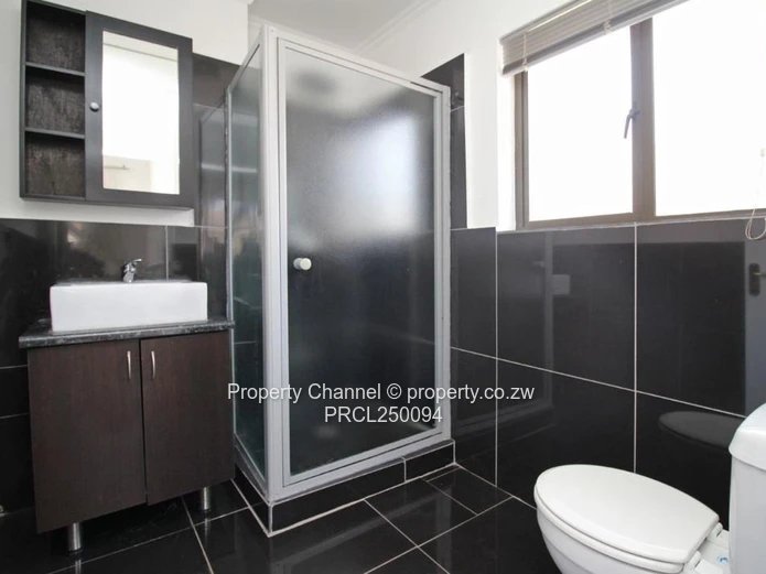Spacious 2-Bed Apartment with Pool & Gardens in Midrand, Johannesburg, South Africa