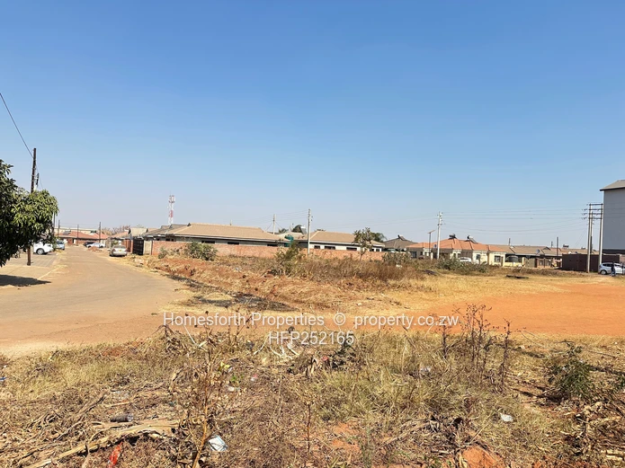 Prime commercial stand in Aspindale 