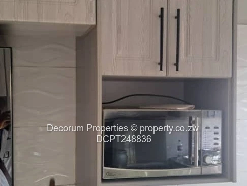 Spacious 4-Bedroom Home with Borehole in Glaudina for Sale.