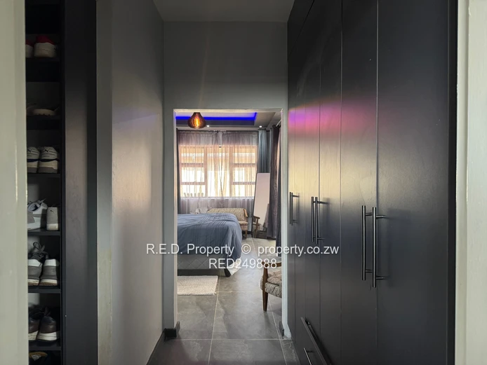 Modern Townhouse Living In Burnside!