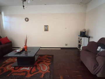 2 Bedroom Flat & Apartment