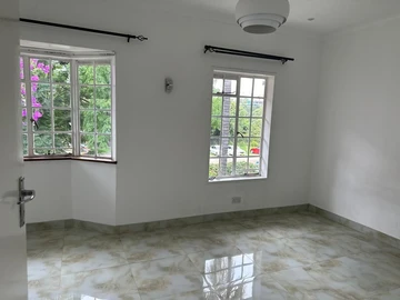 3 Bedroom Garden Flat