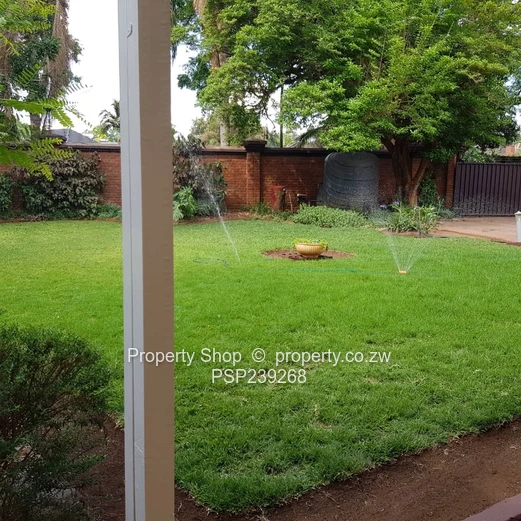Family Home in A Leafy Suburb!