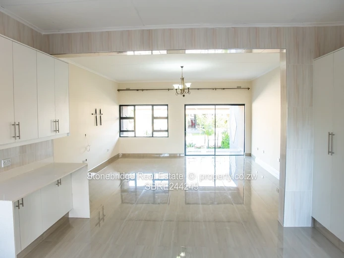 Luxurious 3 Bedroomed Townhouses in Hillside to Rent
