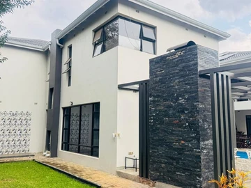 10 Bedroom House