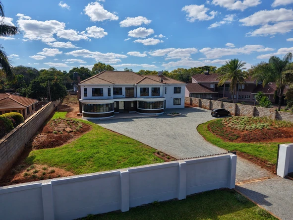7 Bedroom House