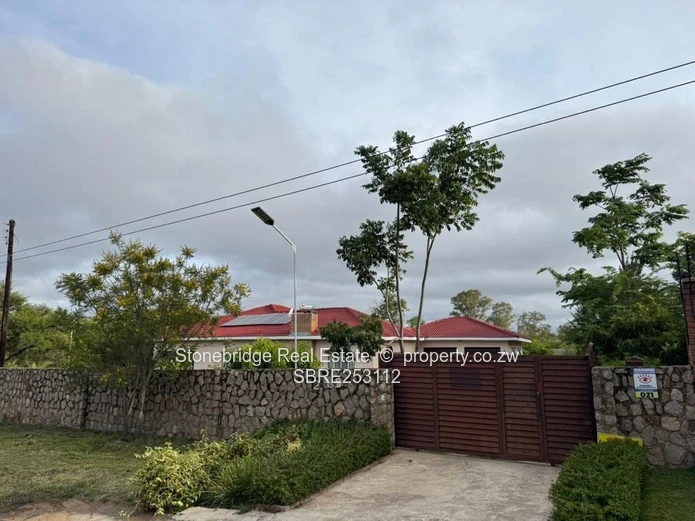 4 Bedroom House in Burnside For Sale