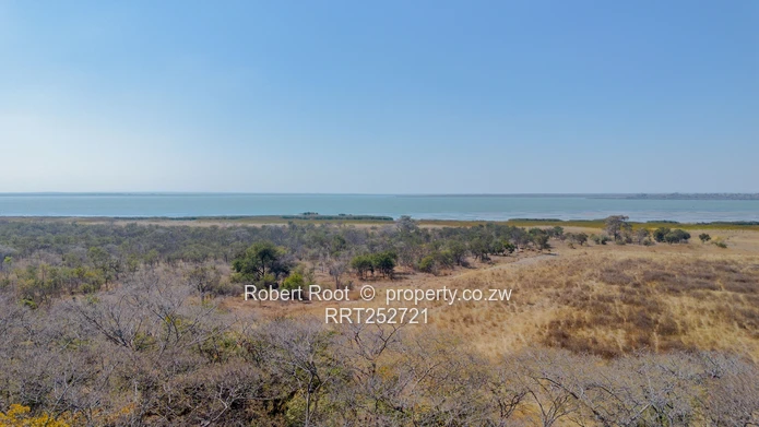 1.56ha at Darwendale with Lake View