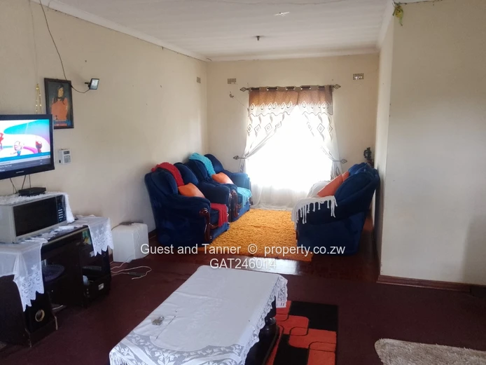 4 BED House for Sale in Waterfalls with Title Deed