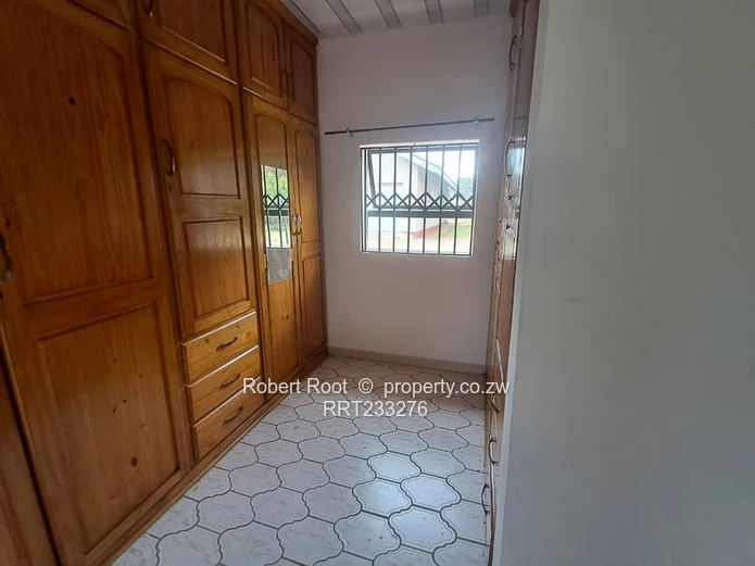 4 bed executive home in the heart of Borrowdale West!