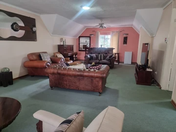 3 Bedroom Garden Flat