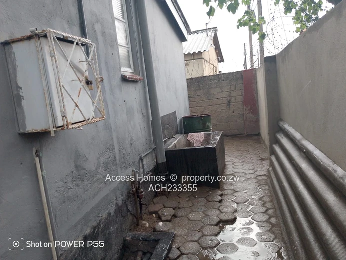 Chitungwiza Unit O House for Rent