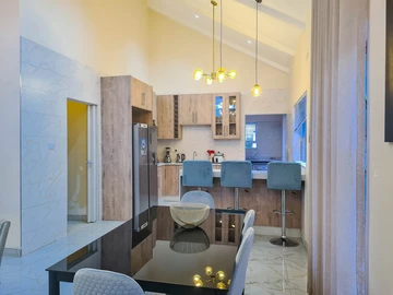 3 Unit Townhouse Complex