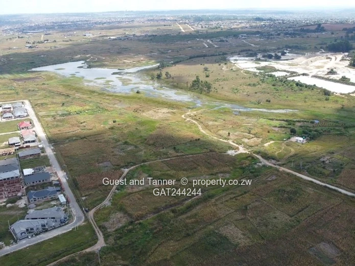 High School stand for Sale in Mabvazuva Estate!!