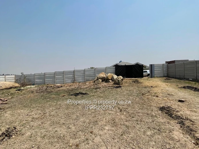 Charming 3-Bedroom Cottage on a Spacious 900+ sqm Stand (Sole Mandate)