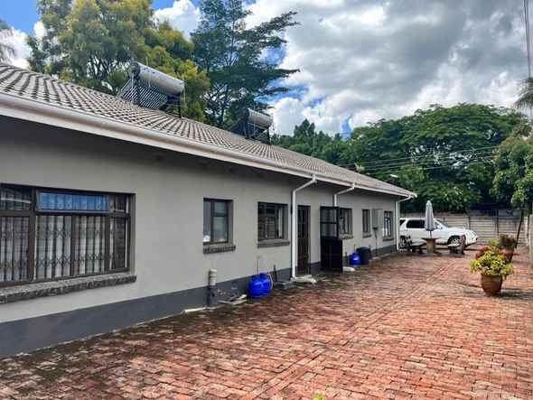 2 Bedroom Garden Flat