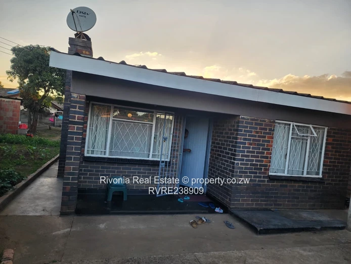 4-Bed Glenview 8 Home — Walled, Verandah, ZESA & Water
