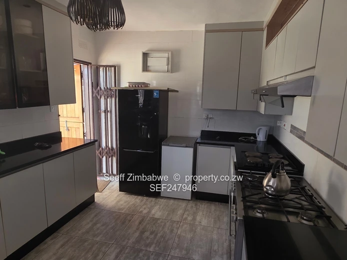 Glaudina 4-Bed Home with Borehole & Water Tanks