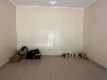 4 Bedroom Flat & Apartment