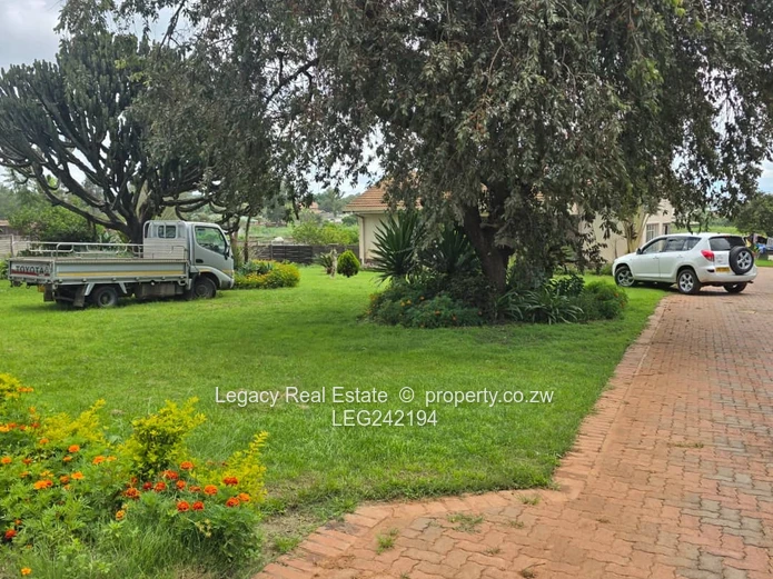 Commercial Zone Property: 3-Bed House Plus Quarters in Ardbenie