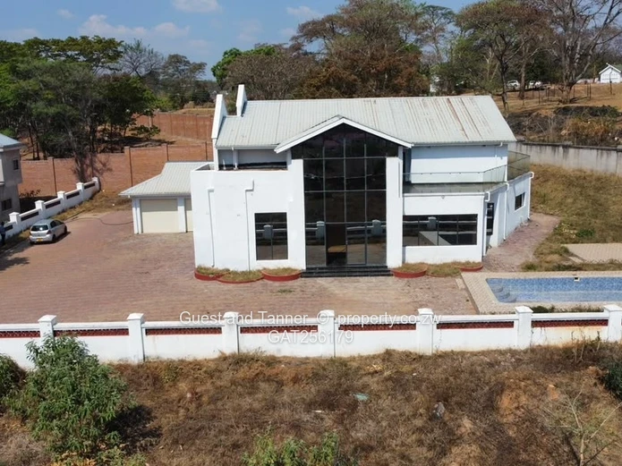 HELENSVALE 14,169m² DEVELOPMENT OPPORTUNITY | USD $2.2M