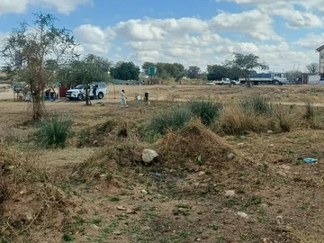 Commercial & Industrial Land