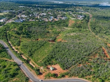 Commercial & Industrial Land