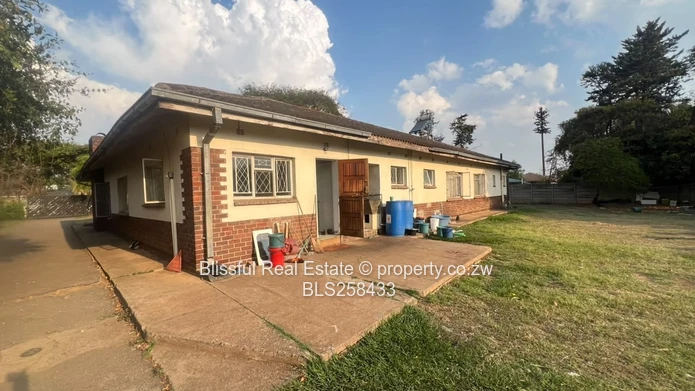 Spacious 4-Bed Family Home on 2007m² in Vainona