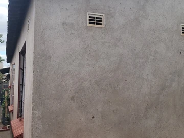 9 Bedroom House