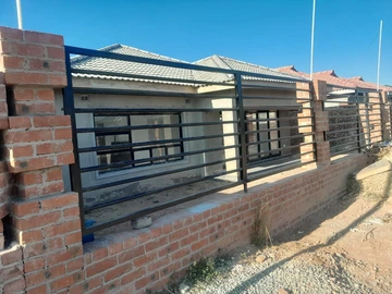 4 Bedroom House