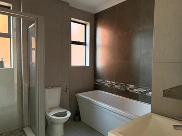 3 Bedroom Garden Flat