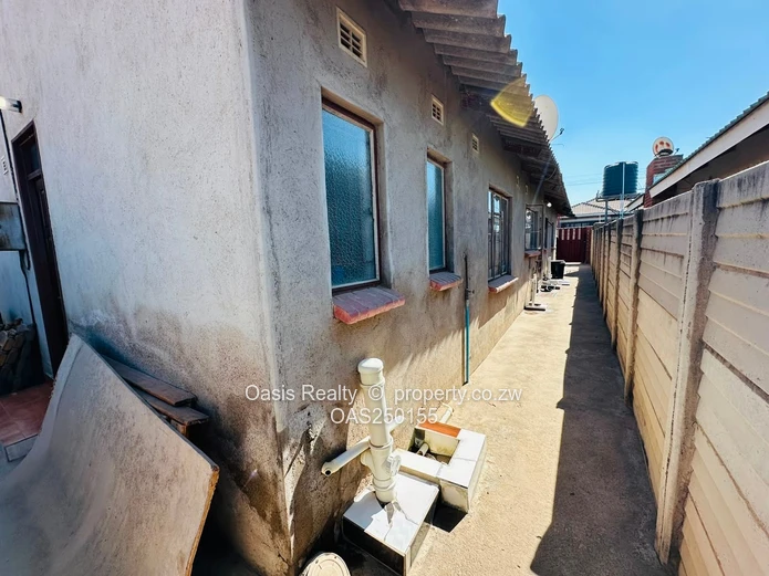 FOR SALE | 5-Bedroom Family Home | Southlea Park, Harare | USD 45,000 (Sole Mandate)