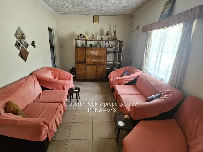 3-Bed Arcadia Home For Sale