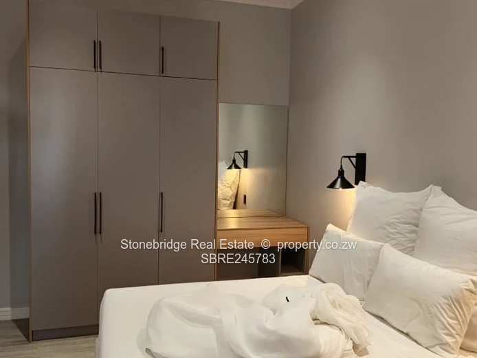 Modern 5 Bedroomed Hillside Townhouse to rent