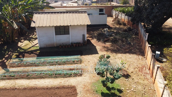 Neat 3 bedroom corner property