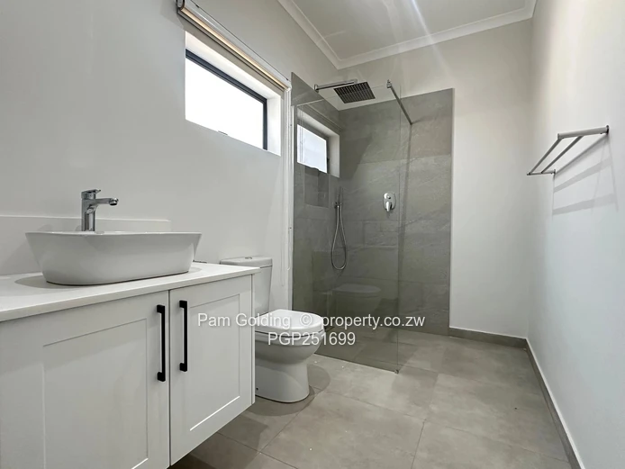 Refined 2 Bedroom Cluster Home (Sole Mandate)